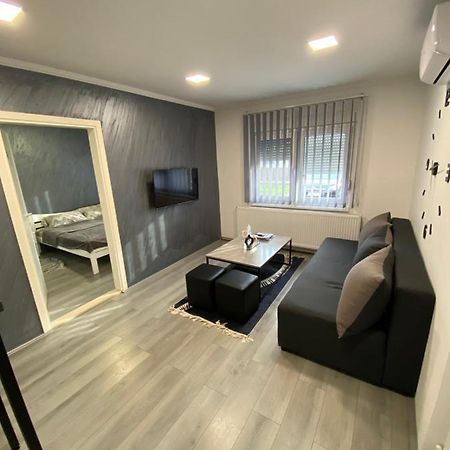 Apartmani Mira Palić Exteriör bild