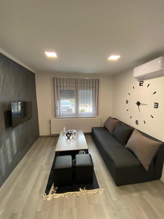 Apartmani Mira Palić Exteriör bild