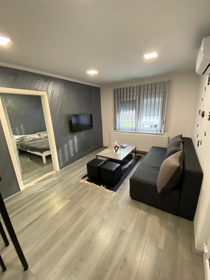 Apartmani Mira Palić Exteriör bild